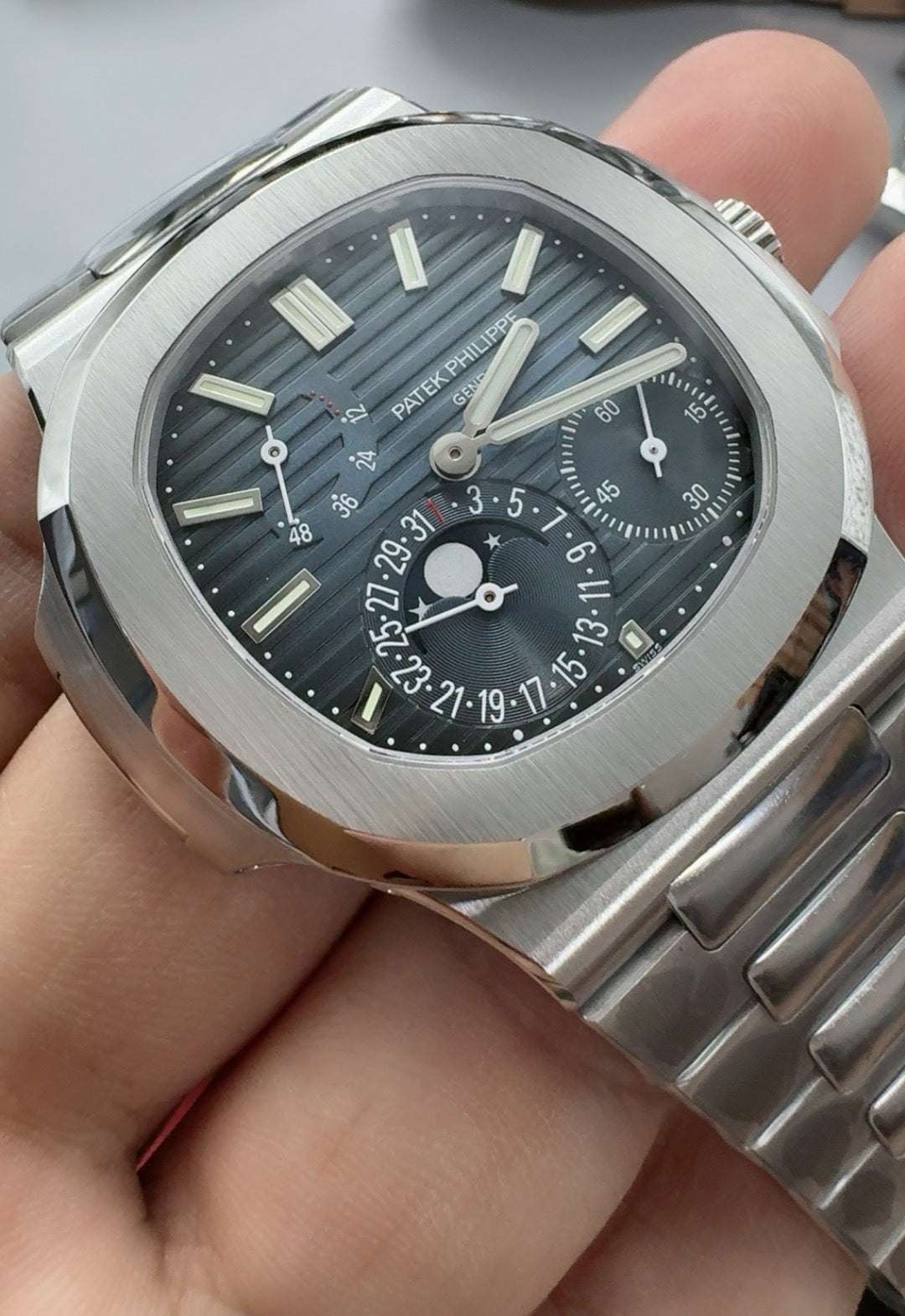 Patek Philippe Nautilus Moon Phase Stainless Steel 5712/1A-001 AAA
