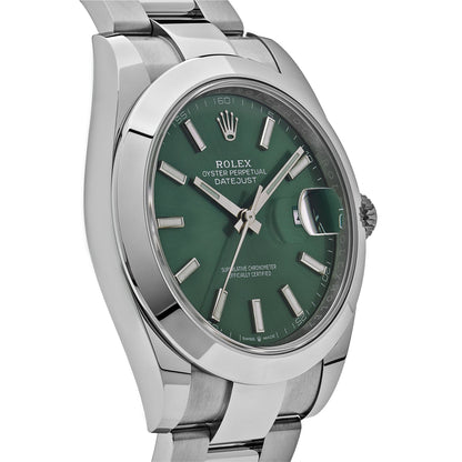 Rolex Datejust 41 126300 Acier inoxydable Cadran vert Oyster (2025)