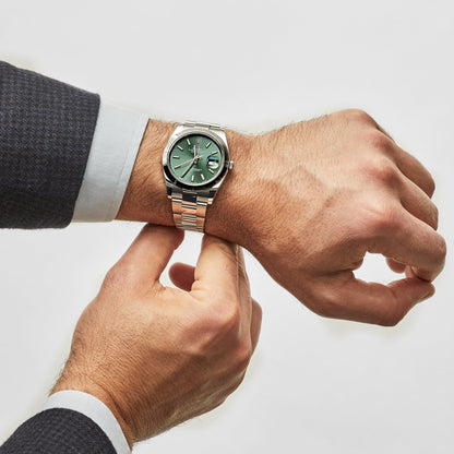 Rolex Datejust 41 126300 Acier inoxydable Cadran vert Oyster (2025)