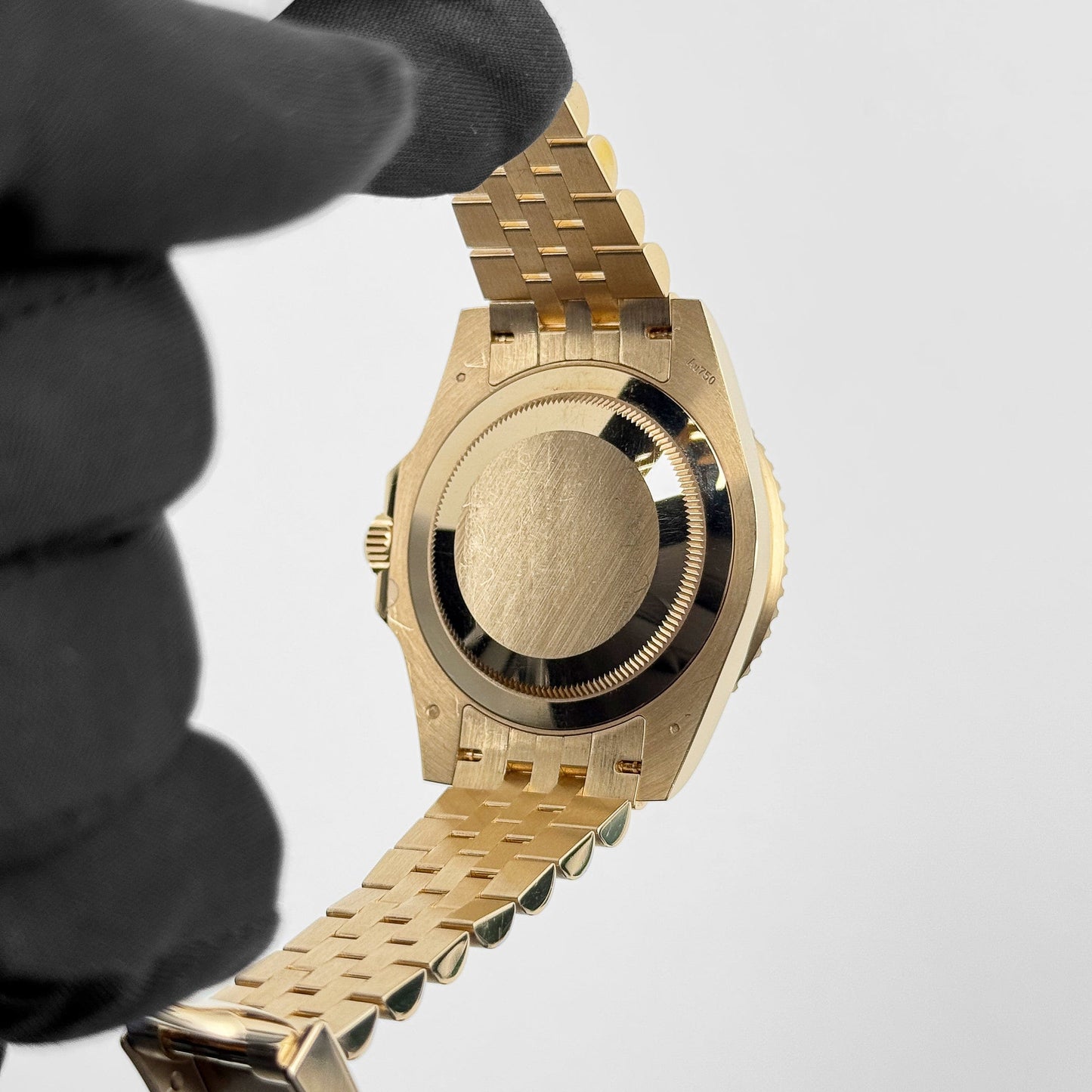 Rolex GMT-Master II 3285 V3 – Super Clone Suisse 126718GRNR Or Jaune Cadran Noir Jubilee (2023)